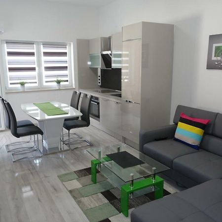 Apartments Silver Бол Экстерьер фото
